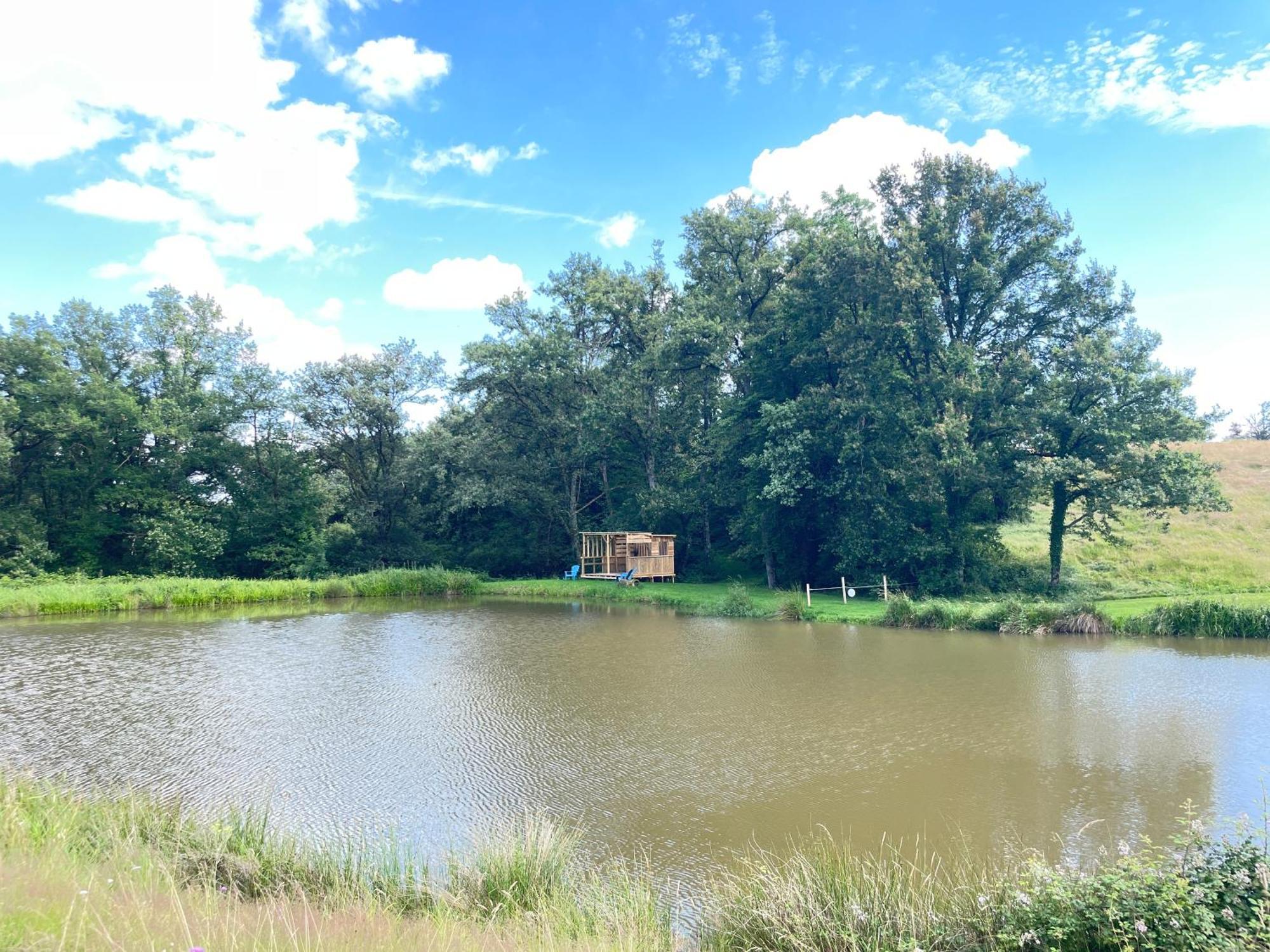 Gite Neuf Avec Jardin, Foret Et Etang Argenton Sur Creuse Esterno foto